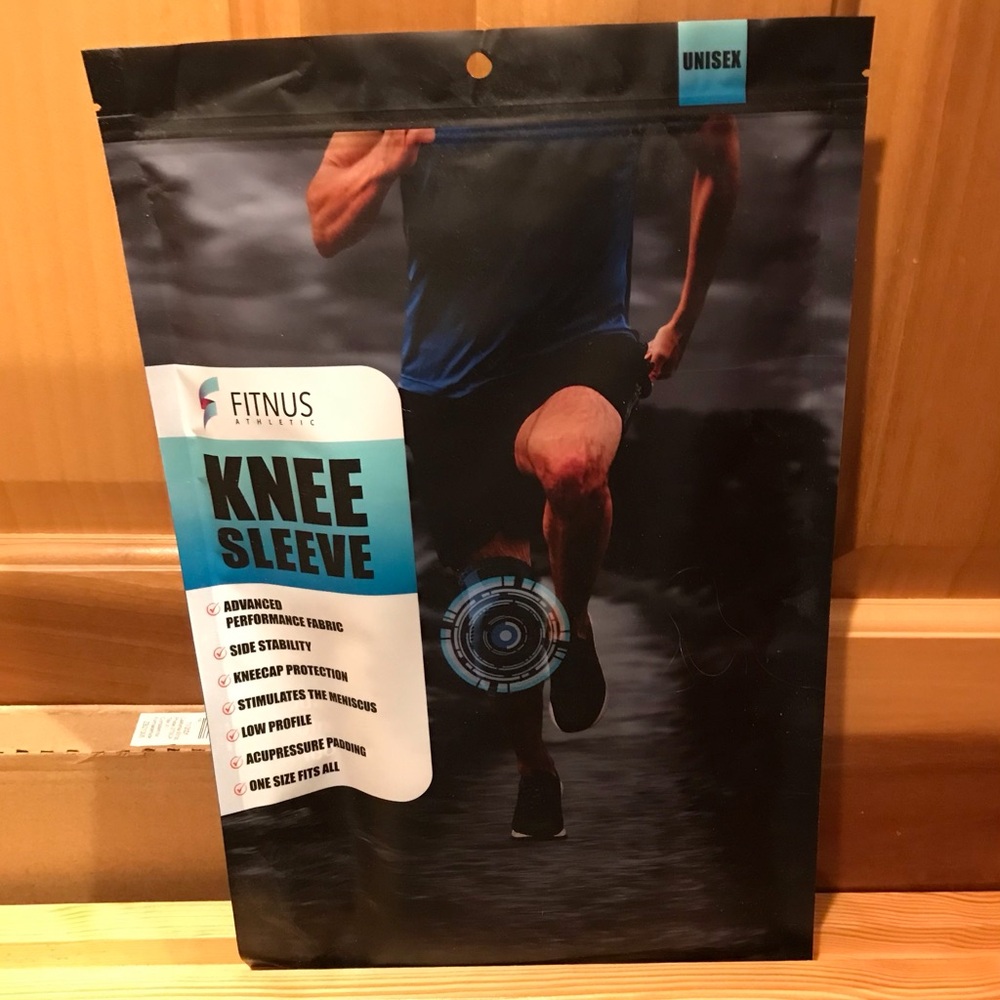 Fitnus Knee Sleeve - New w/packaging - Unisex
